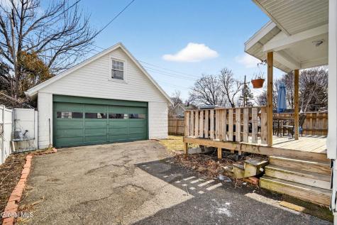53 Fleetwood Avenue Albany NY 12208