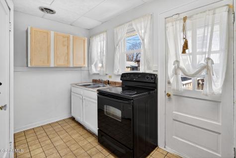 53 Fleetwood Avenue Albany NY 12208