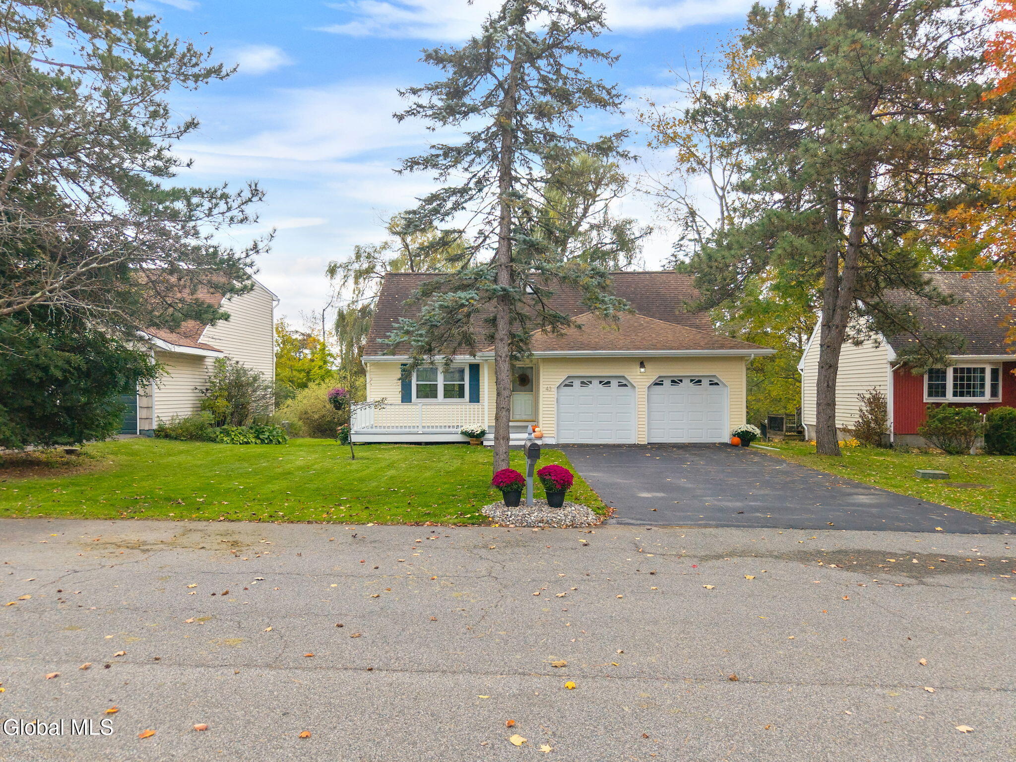 43 Par Circle Albany NY 12208