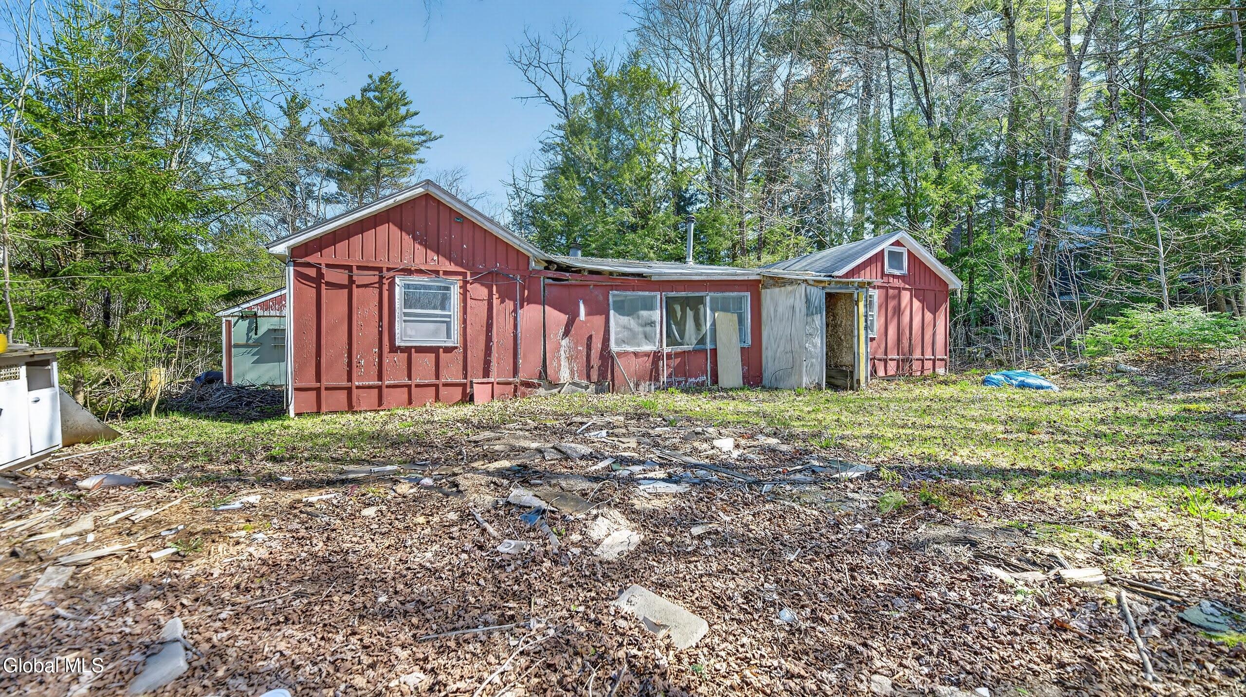 105 4th Avenue Caroga Lake NY 12078