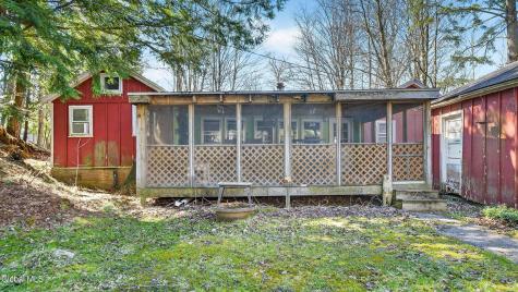105 4TH Avenue Caroga Lake NY 12078