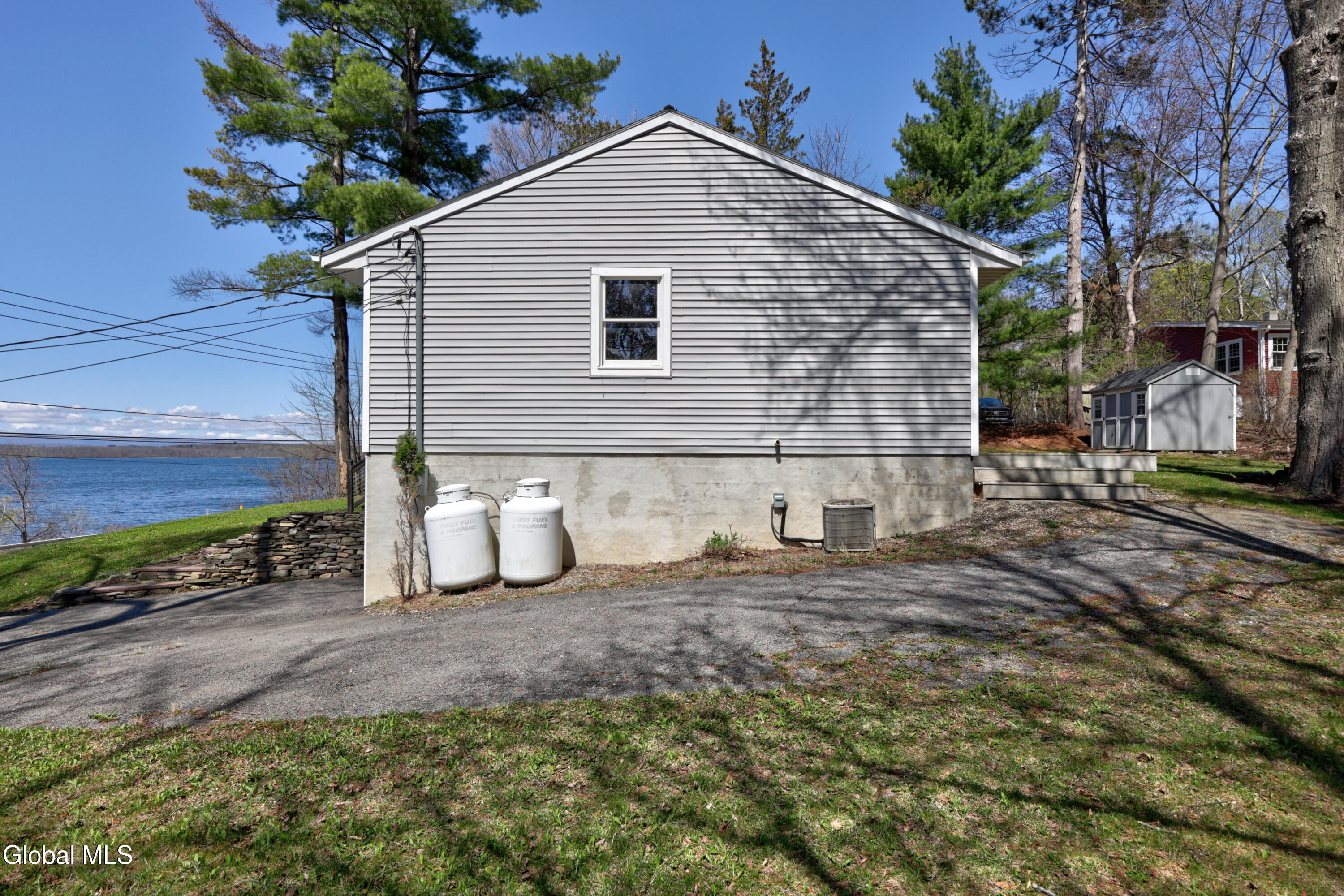 1142 Nys Route 9p Saratoga NY 12866