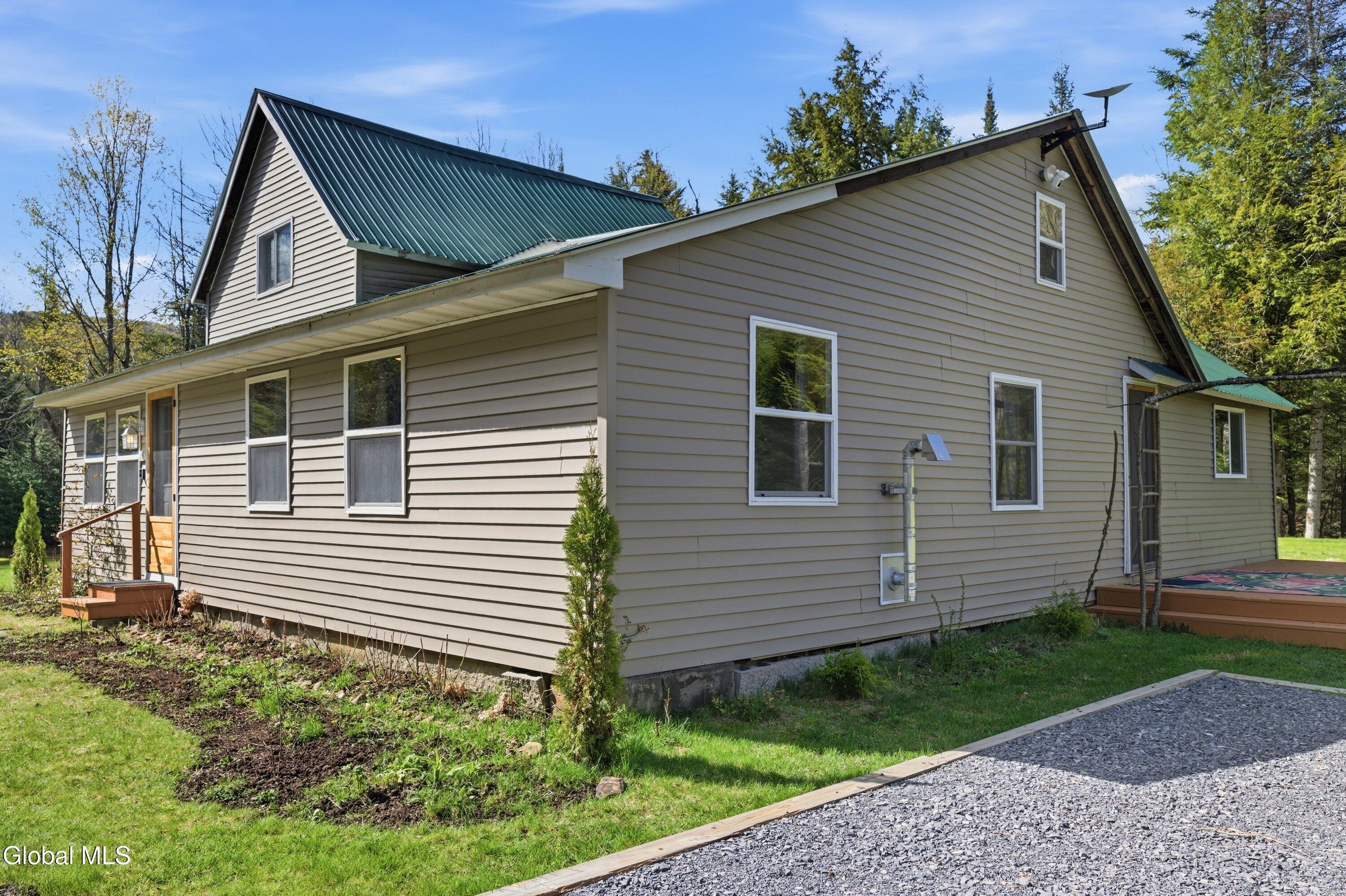 14 Wolf Pond Road Stony Creek NY 12878