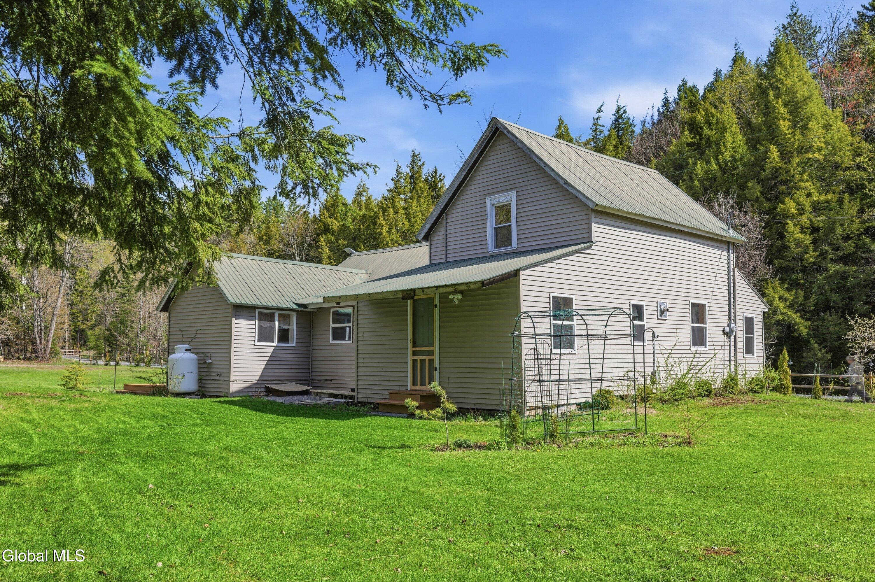 14 Wolf Pond Road Stony Creek NY 12878