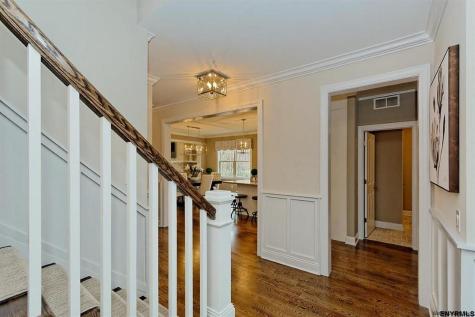 122 Spring Road Loudonville NY 12211