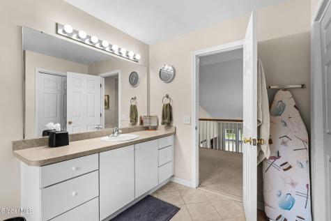 37 Forest Drive Voorheesville NY 12186