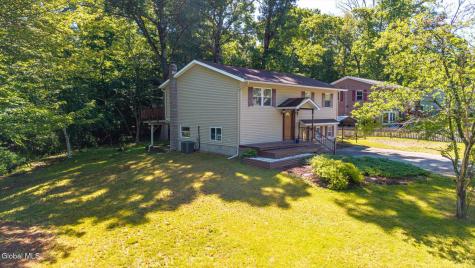 11 Greybirch Trail Milton NY 12020