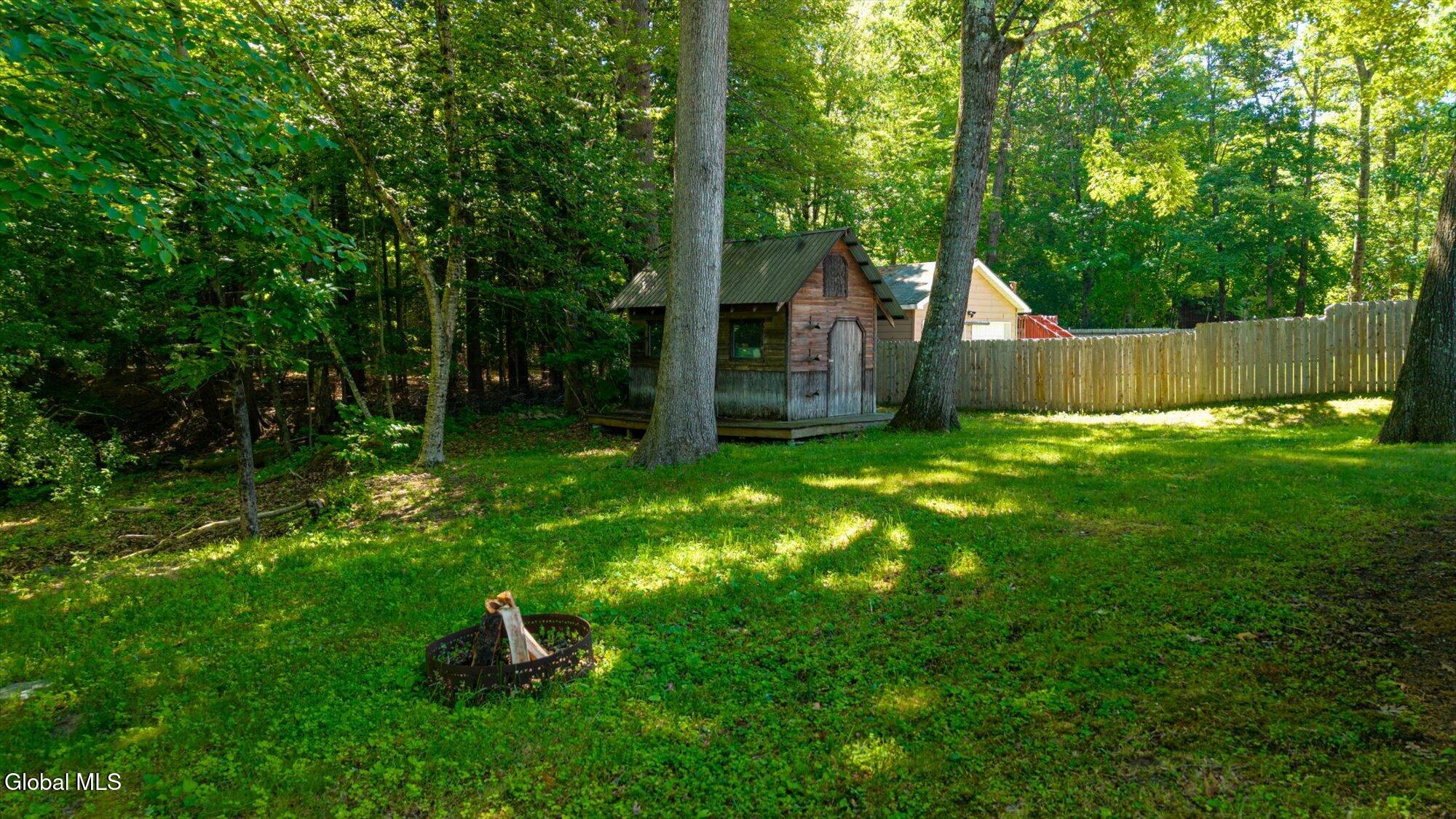 11 Greybirch Trail Milton NY 12020
