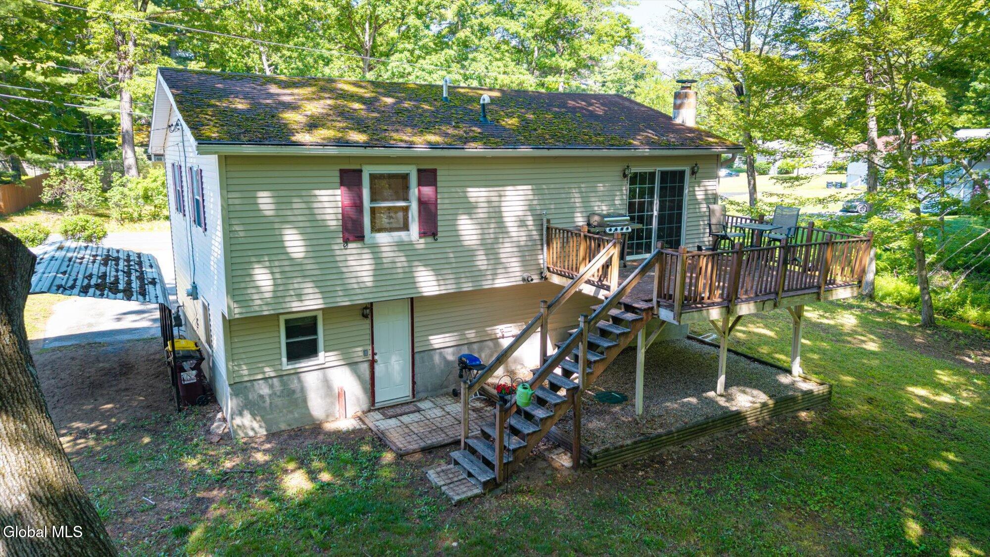 11 Greybirch Trail Milton NY 12020