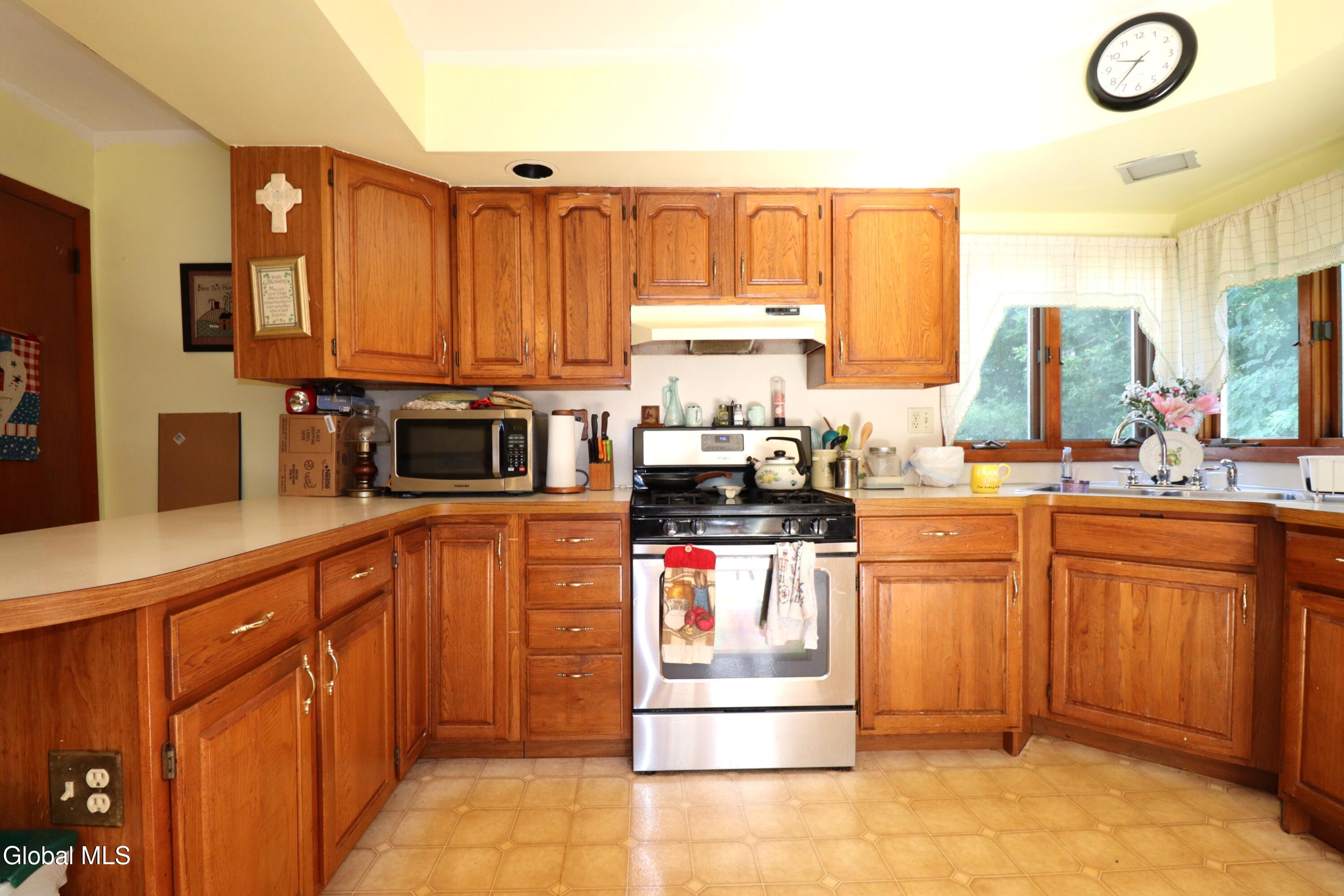 535 Salina Street Schenectady NY 12308