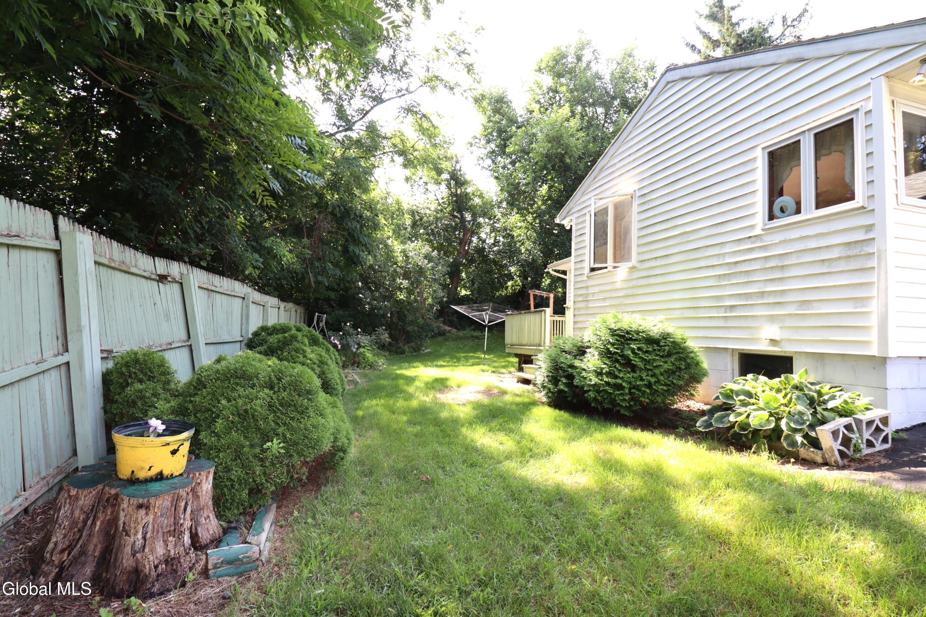 535 Salina Street Schenectady NY 12308