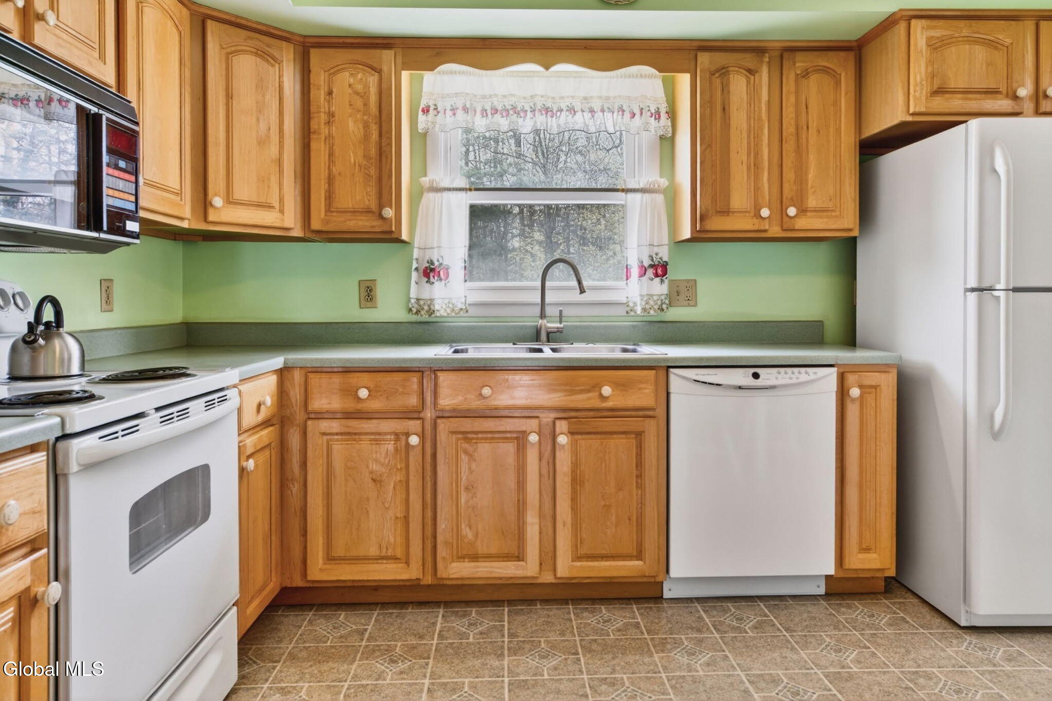 5 Fairmont Drive Albany NY 12205
