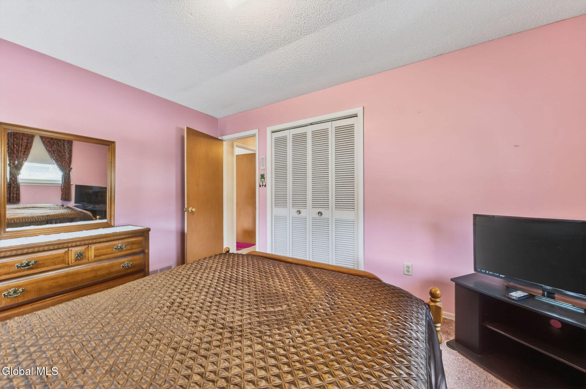 5 Fairmont Drive Albany NY 12205