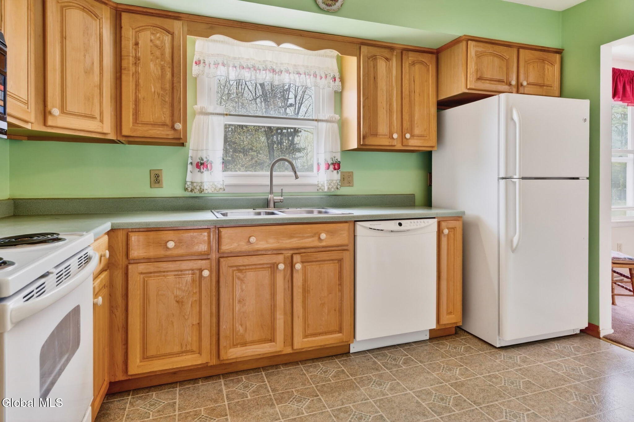 5 Fairmont Drive Albany NY 12205