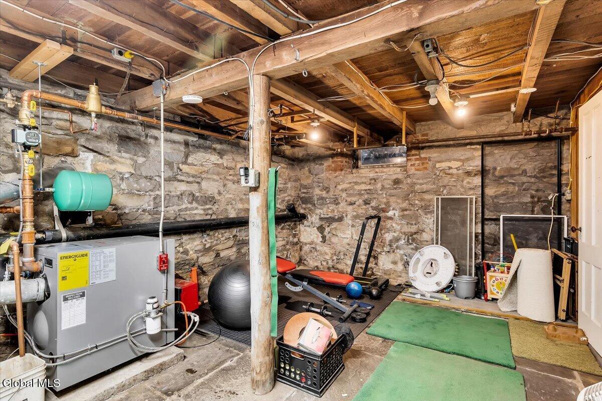 7 North Road Clarksville NY 12041