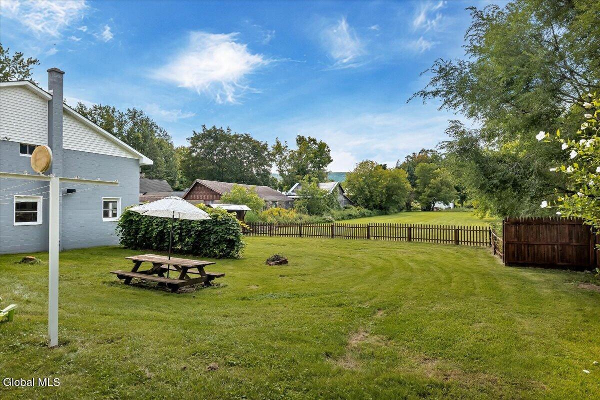 7 North Road Clarksville NY 12041