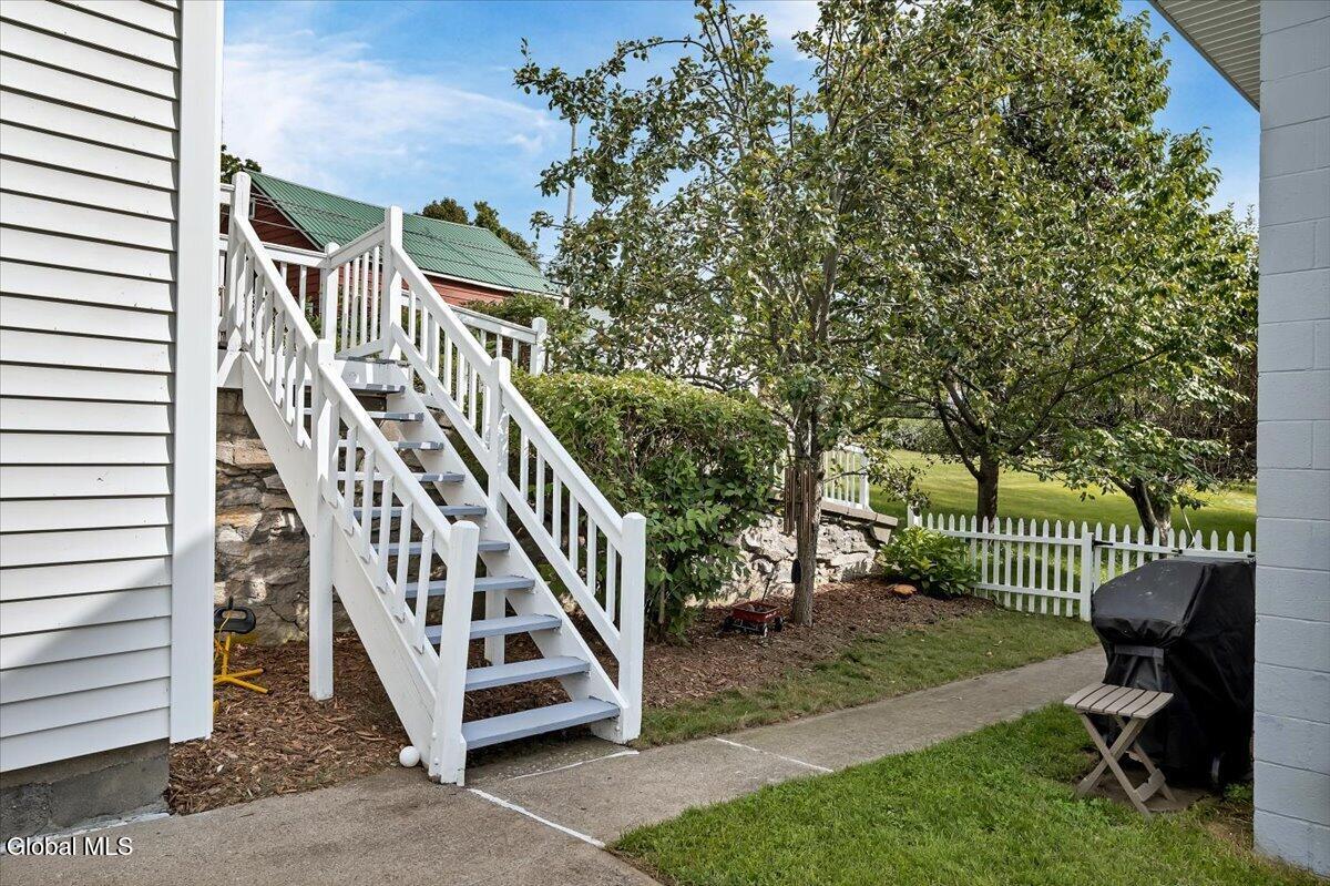 7 North Road Clarksville NY 12041