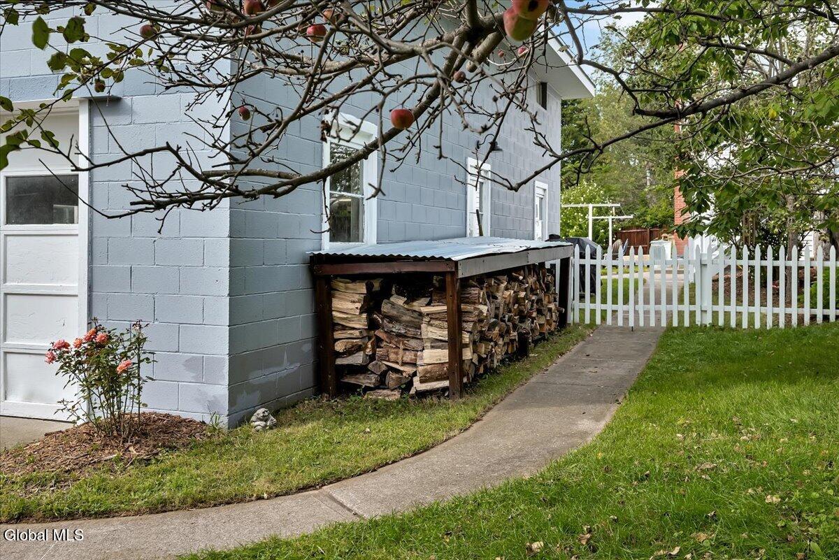 7 North Road Clarksville NY 12041