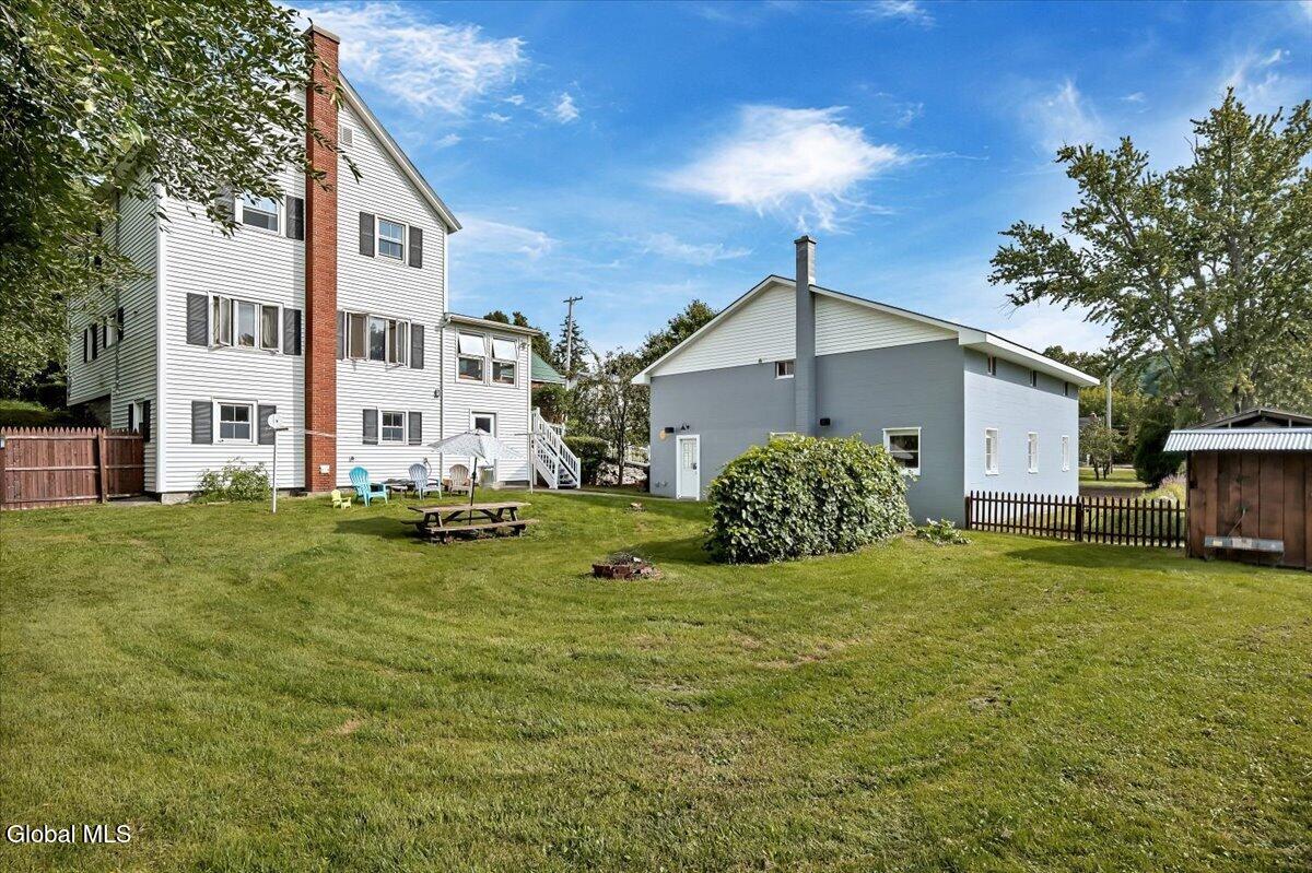 7 North Road Clarksville NY 12041