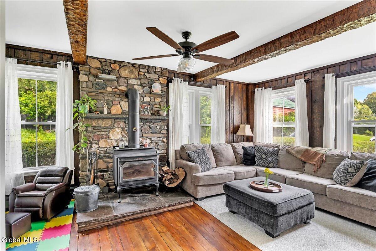 7 North Road Clarksville NY 12041