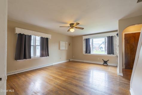 319 Princetown Road Schenectady NY 12306