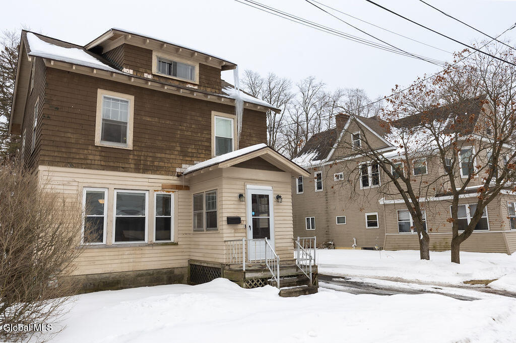417 Cora Street Schenectady NY 12306