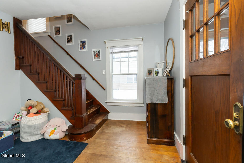 417 Cora Street Schenectady NY 12306