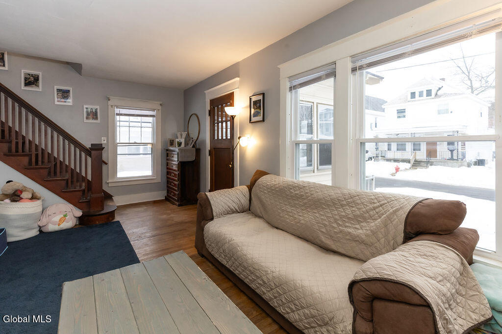 417 Cora Street Schenectady NY 12306
