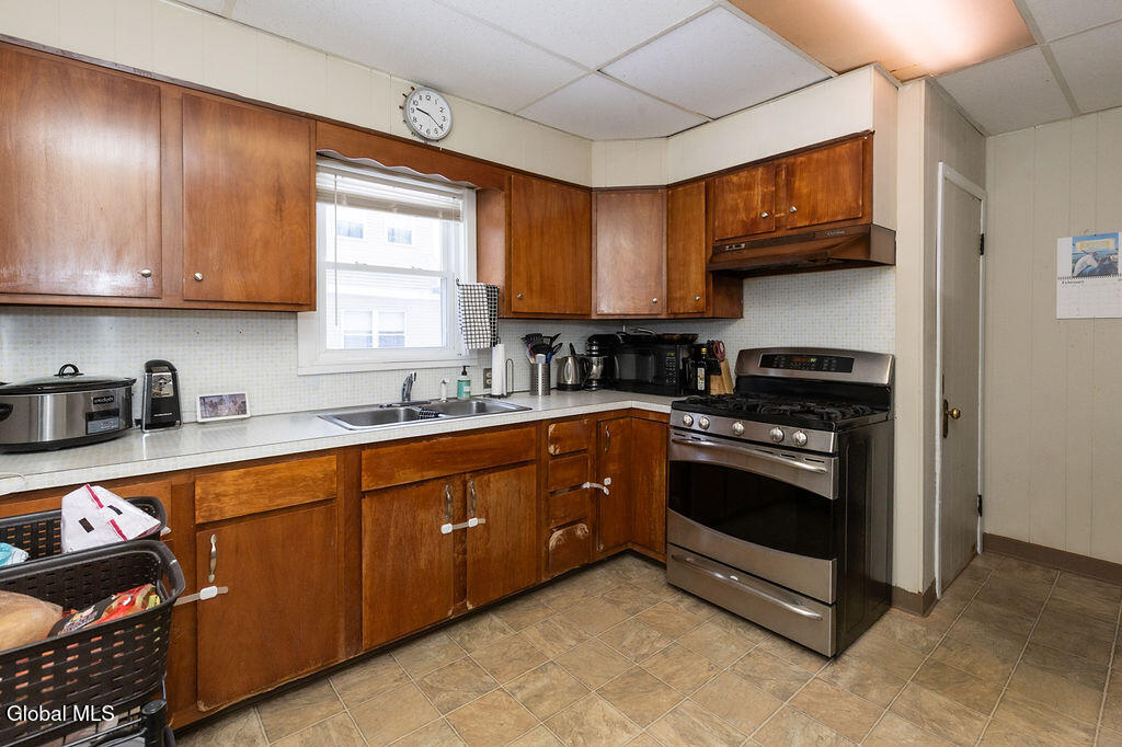 417 Cora Street Schenectady NY 12306