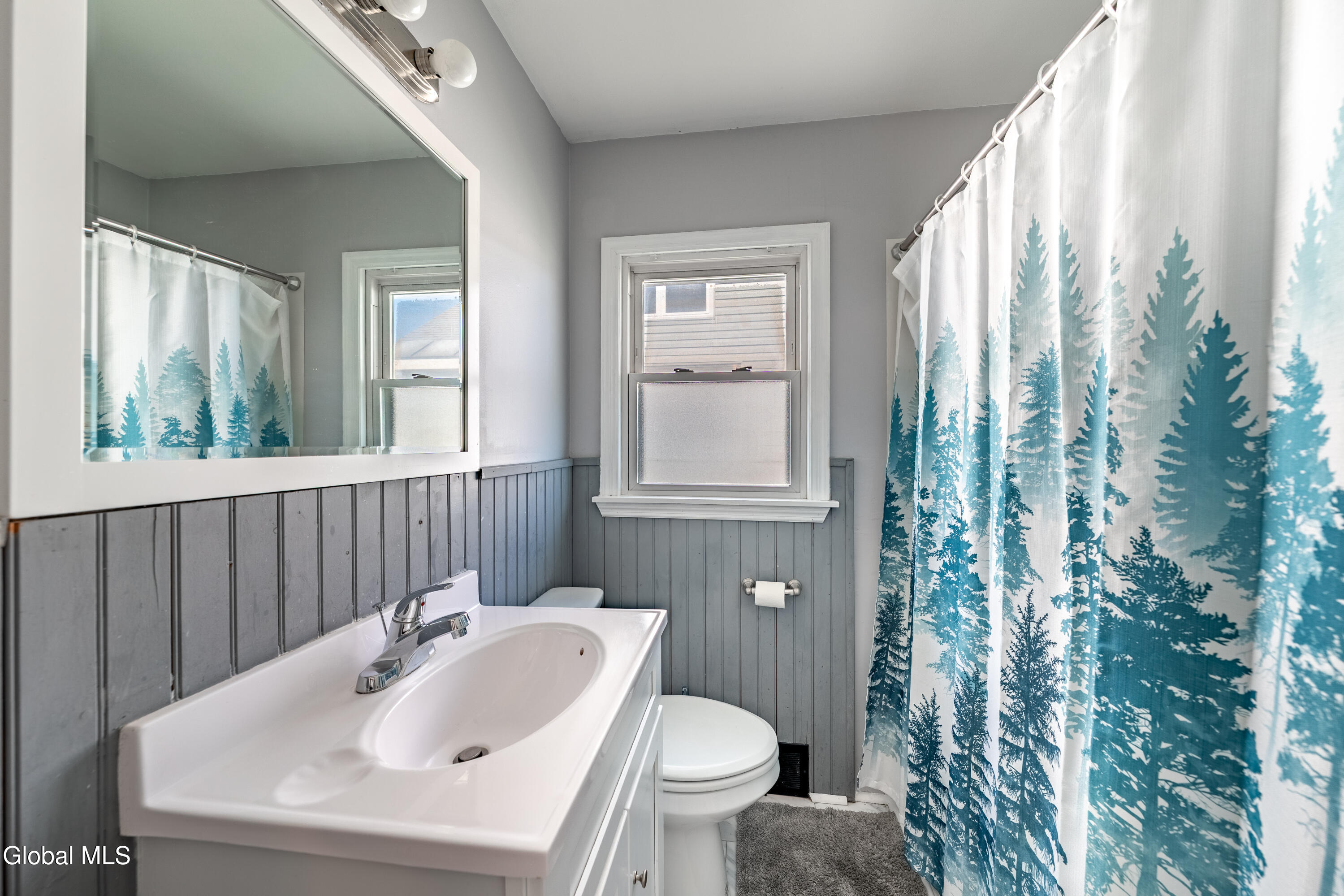 2837 Woodbridge Avenue Rotterdam NY 12306