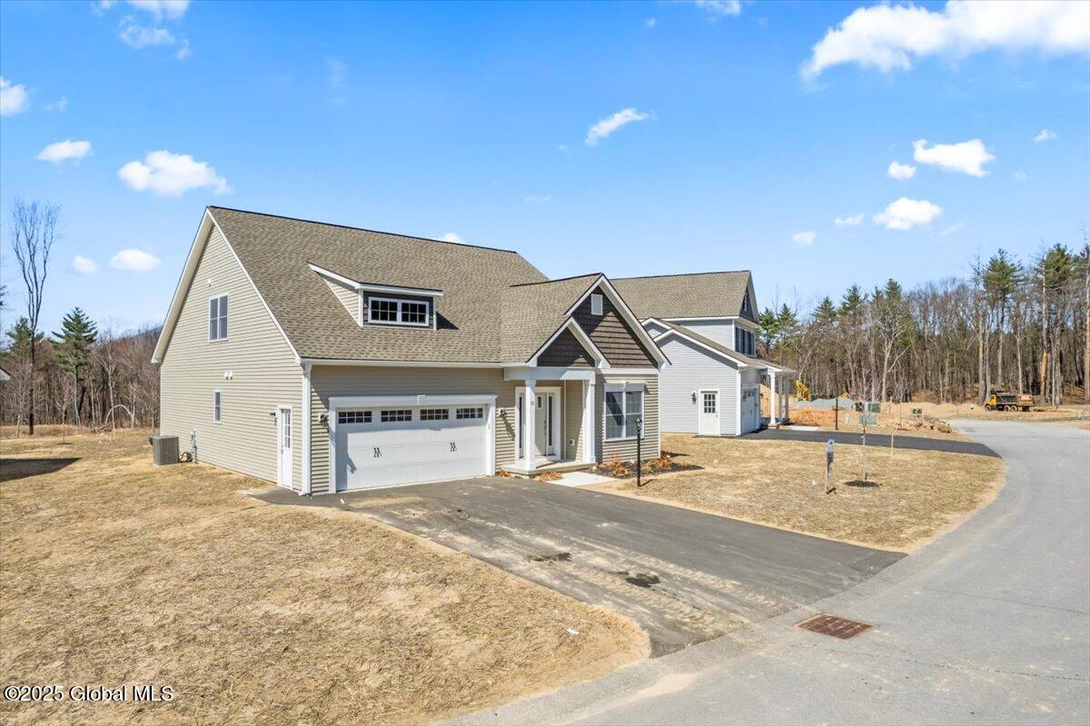 96 Lakepointe Way Saratoga Springs NY 12866