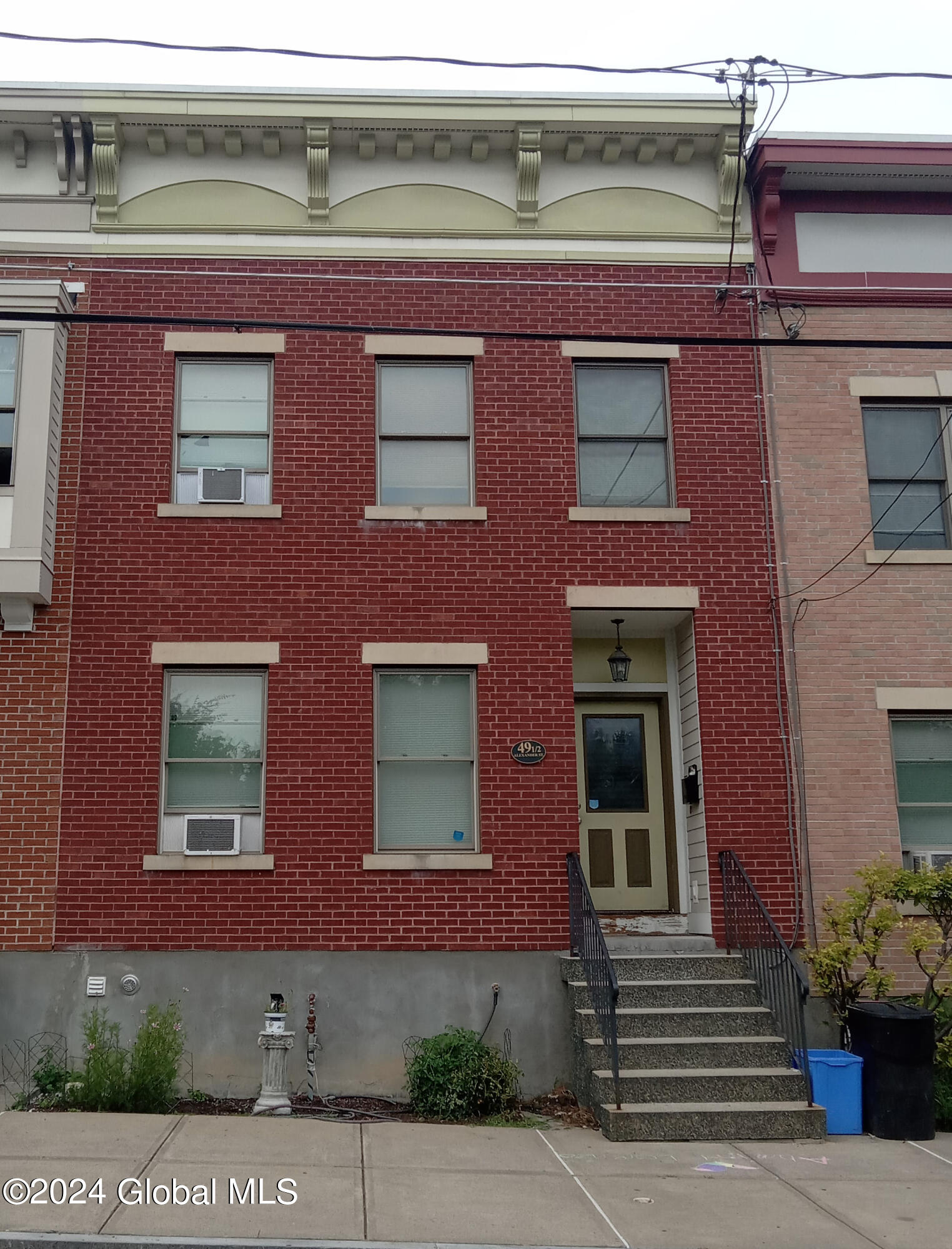 49.5 Alexander Street Albany NY 12202