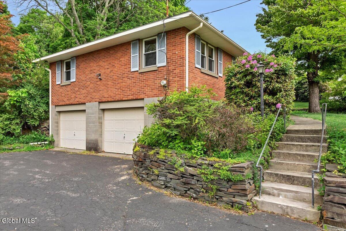 4 Pheasant Lane Castleton NY 12033