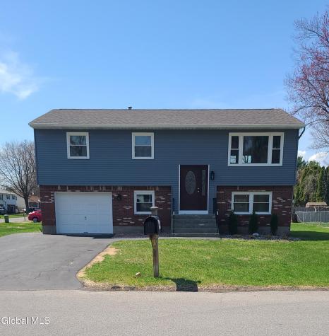 11 Village Park Drive Colonie NY 12205