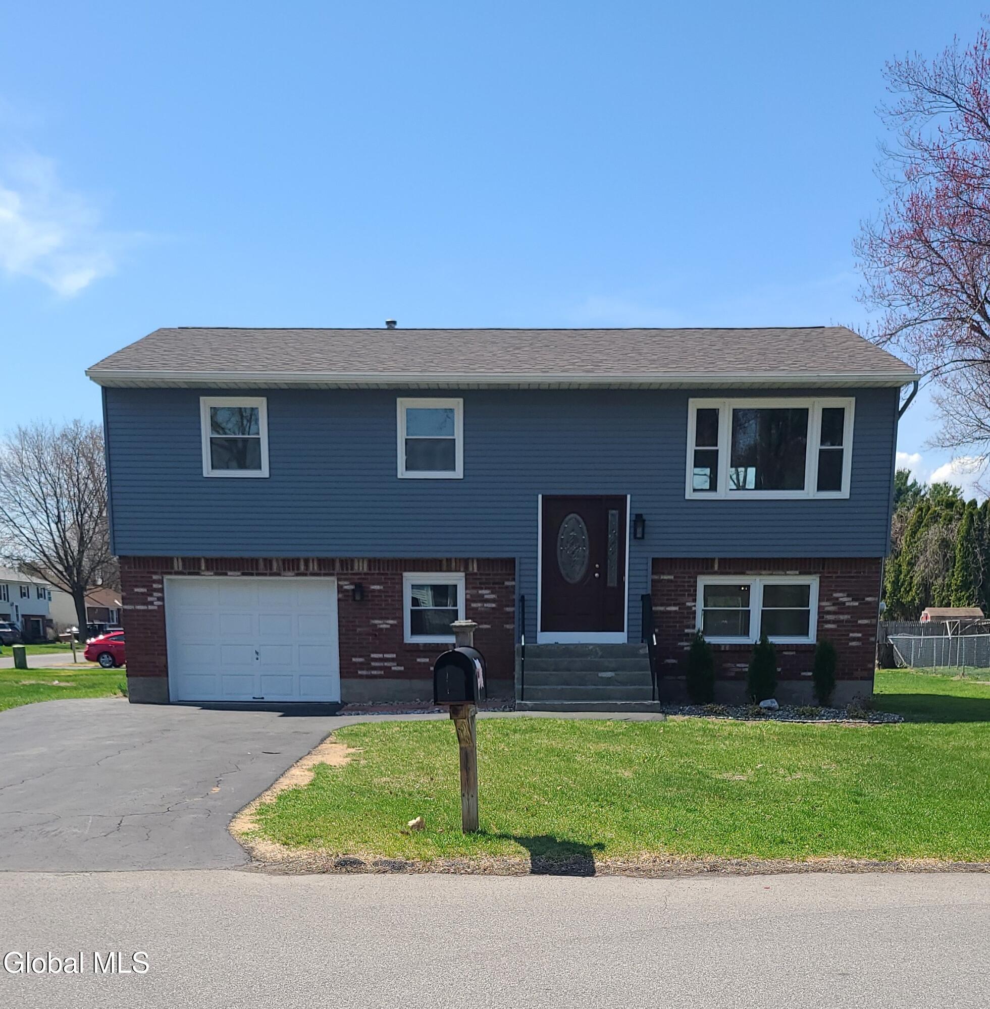 11 Village Park Drive Colonie NY 12205