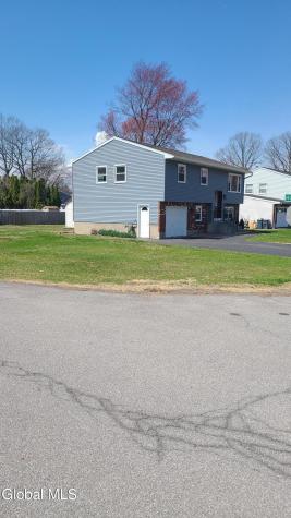 11 Village Park Drive Colonie NY 12205