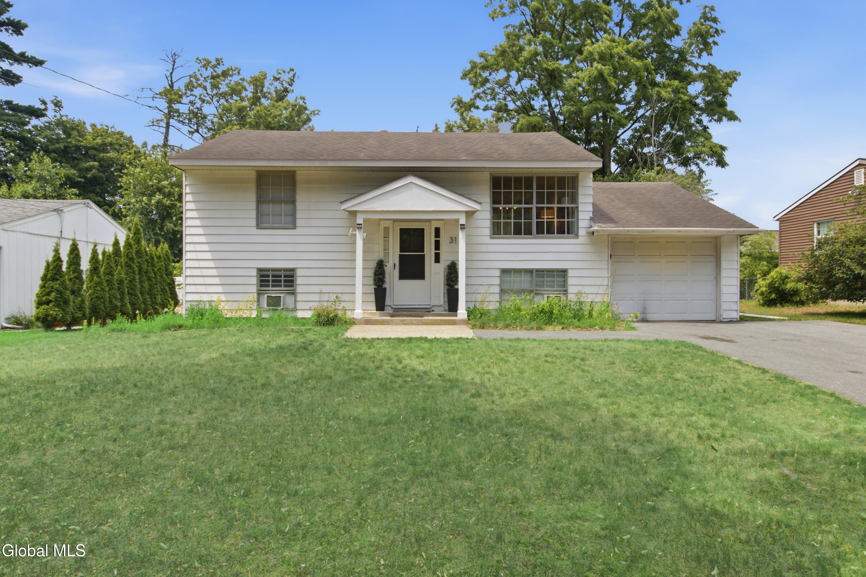 31 Spa Drive Saratoga Springs NY 12866