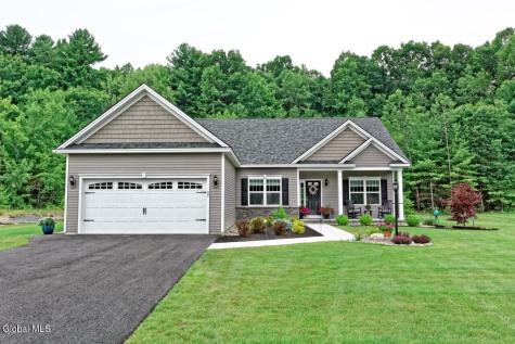5 Dean Thomas Way Queensbury NY 12804