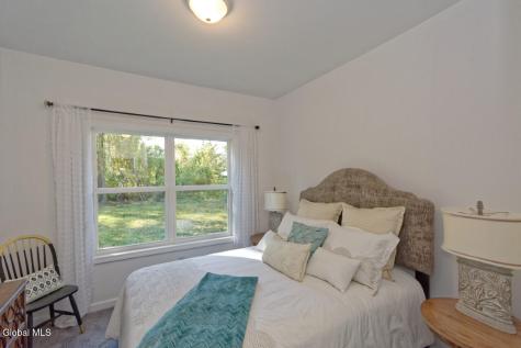 5 Dean Thomas Way Queensbury NY 12804