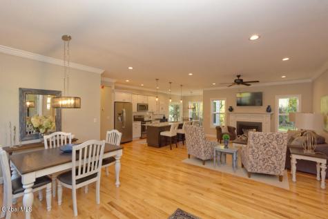 5 Dean Thomas Way Queensbury NY 12804