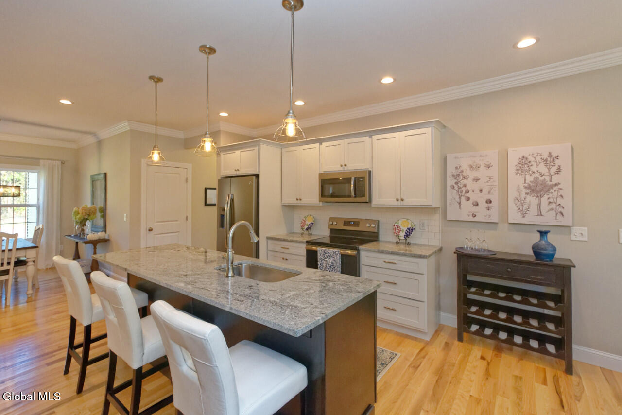 5 Dean Thomas Way Queensbury NY 12804