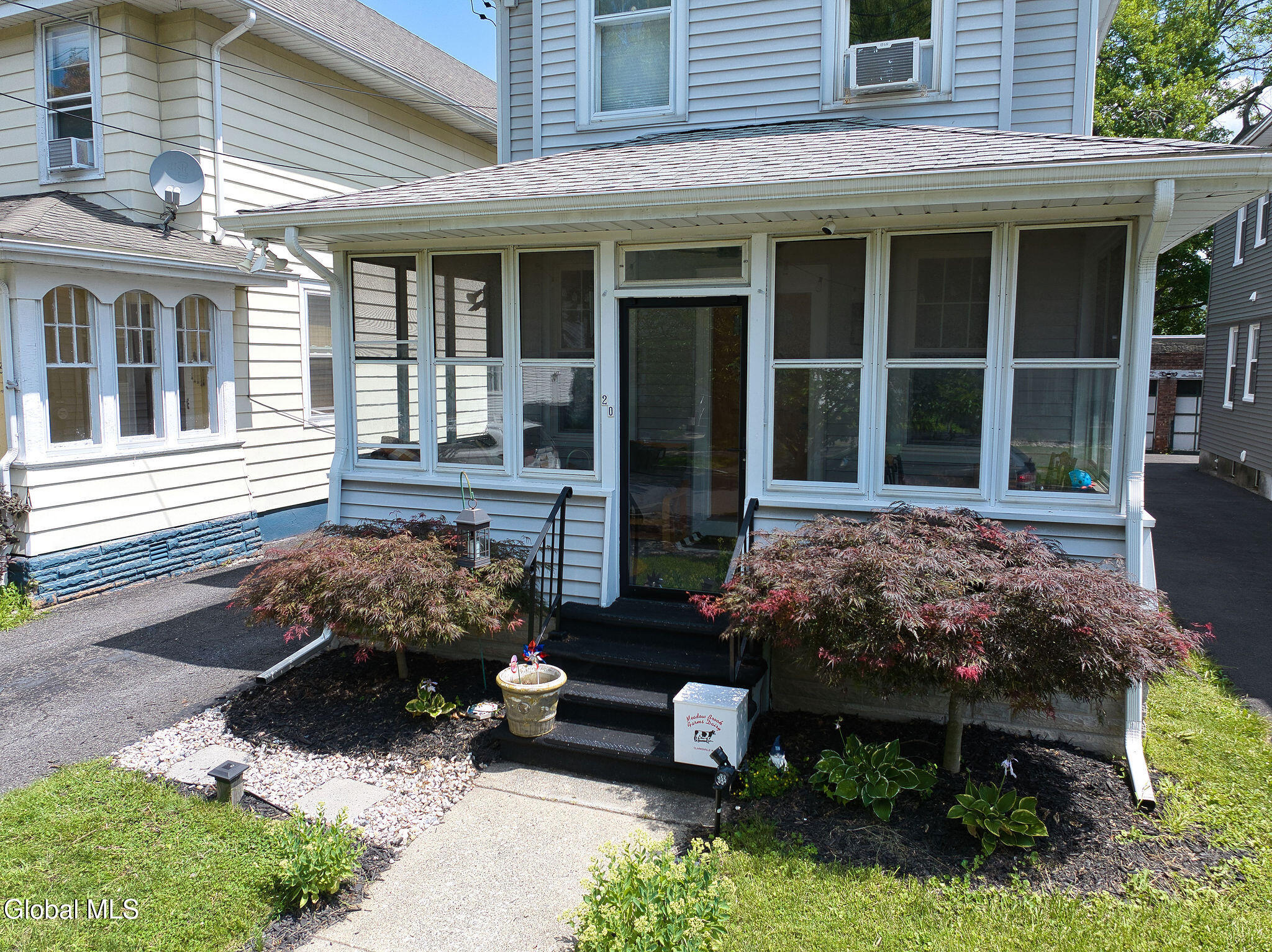 20 Forest Avenue Albany NY 12208