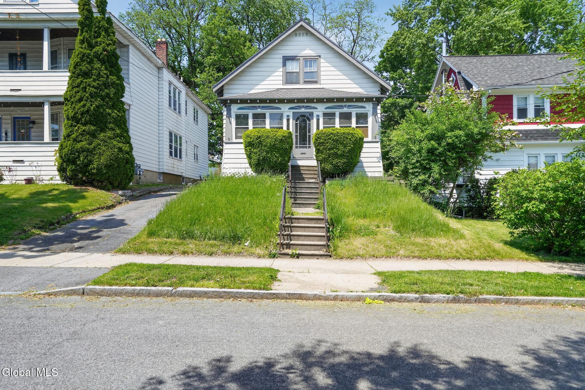 67 Pinewood Avenue Albany NY 12203