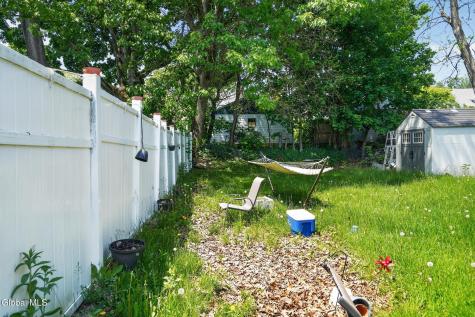 67 Pinewood Avenue Albany NY 12203