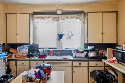 67 Pinewood Avenue Albany NY 12203