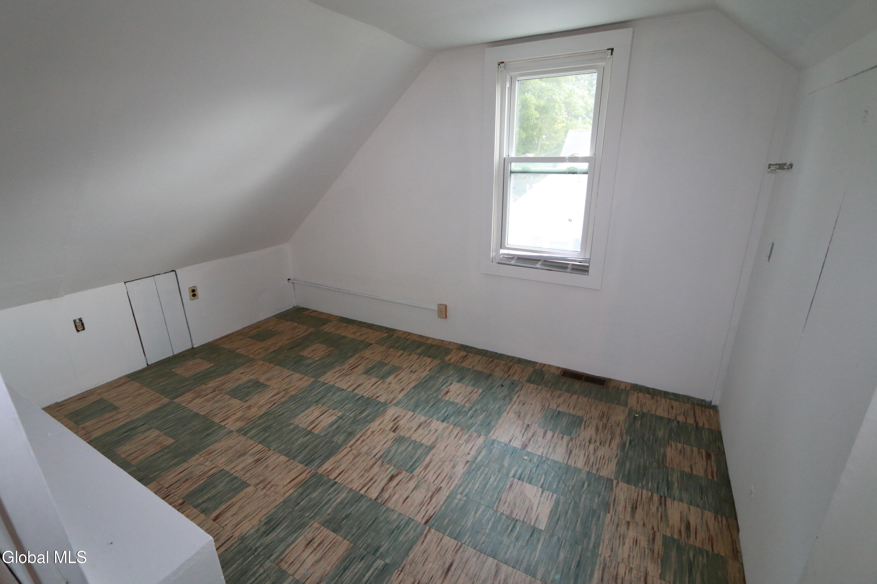 3329 Marie Street Schenectady NY 12304