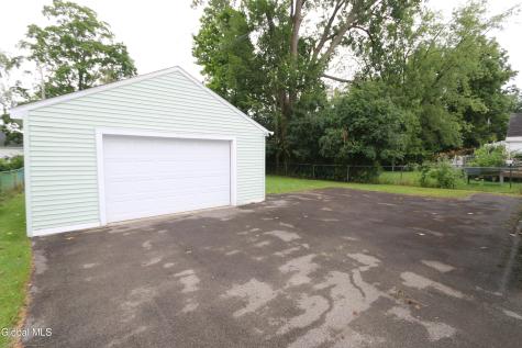 3329 Marie Street Schenectady NY 12304