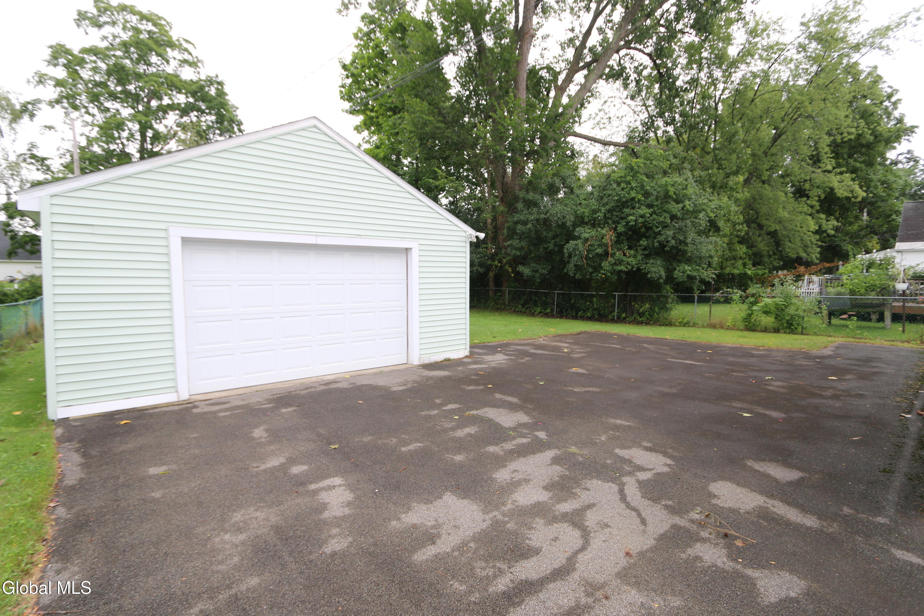 3329 Marie Street Schenectady NY 12304