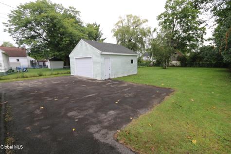 3329 Marie Street Schenectady NY 12304