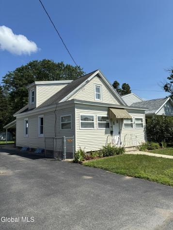 3206 Phillip Street Schenectady NY 12306
